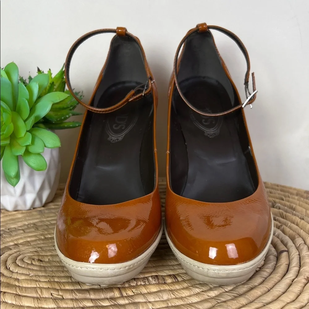 TOD’S Tan Women's Heels - Picture 2 of 9